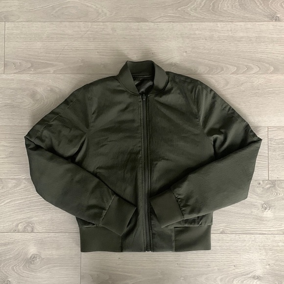 lululemon athletica Jackets & Blazers - Lululemon (Reversible) Non Stop Bomber Size 2 - Dark Olive